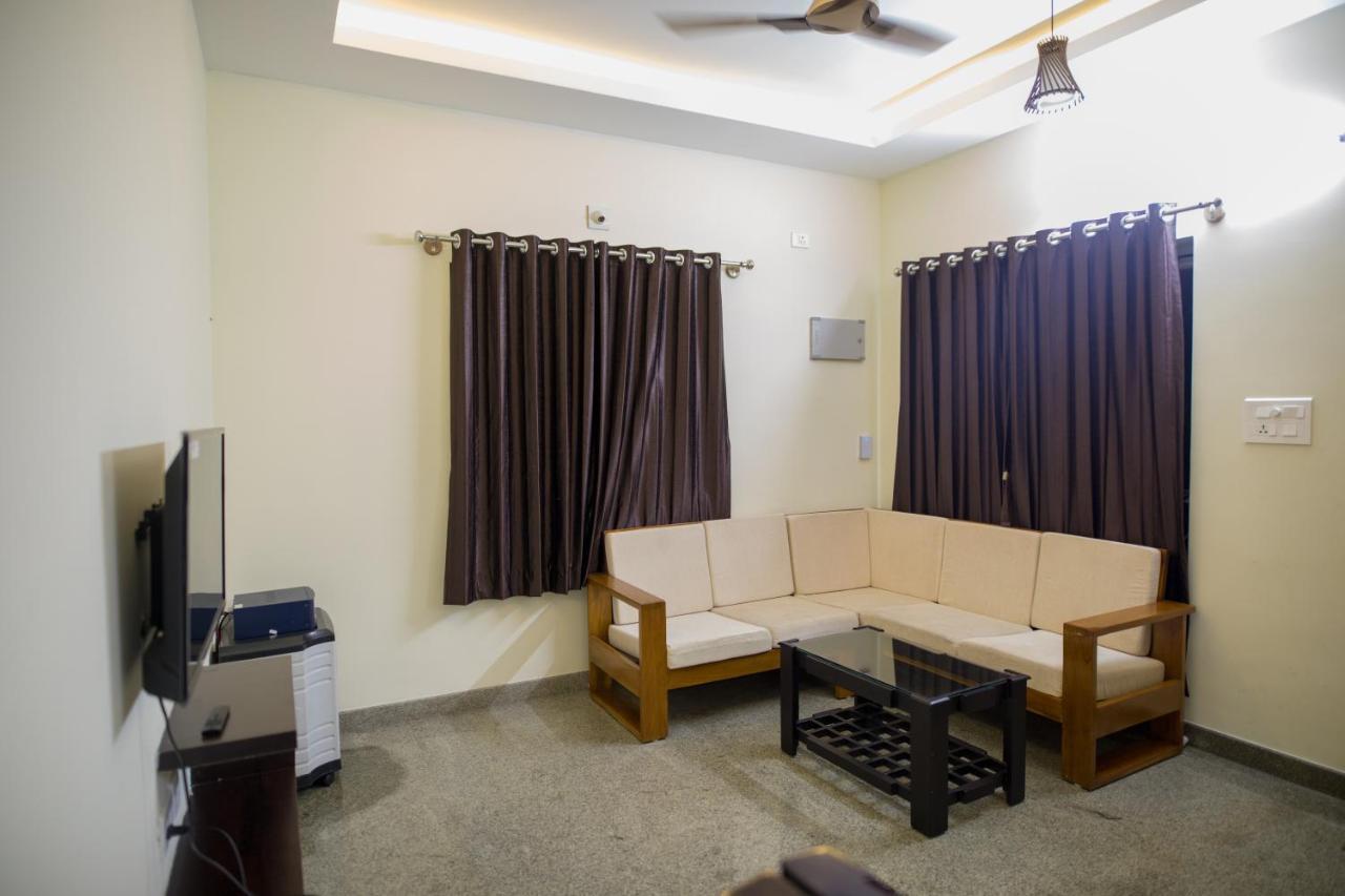 Aikya Apartment Mangalore Luaran gambar